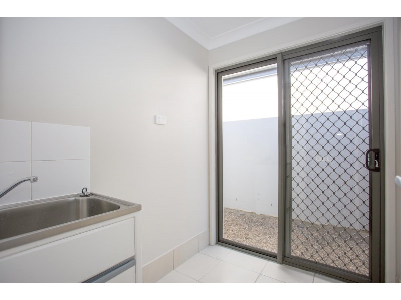 2E Mansfield Drive, Beaconsfield QLD 4740