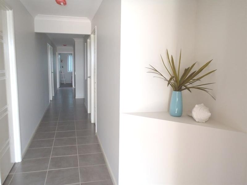 42 Schooner Avenue, Bucasia QLD 4750