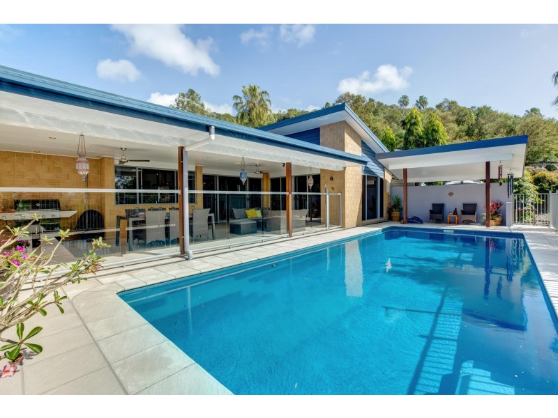 25 Ridgewood Drive, Farleigh QLD 4741