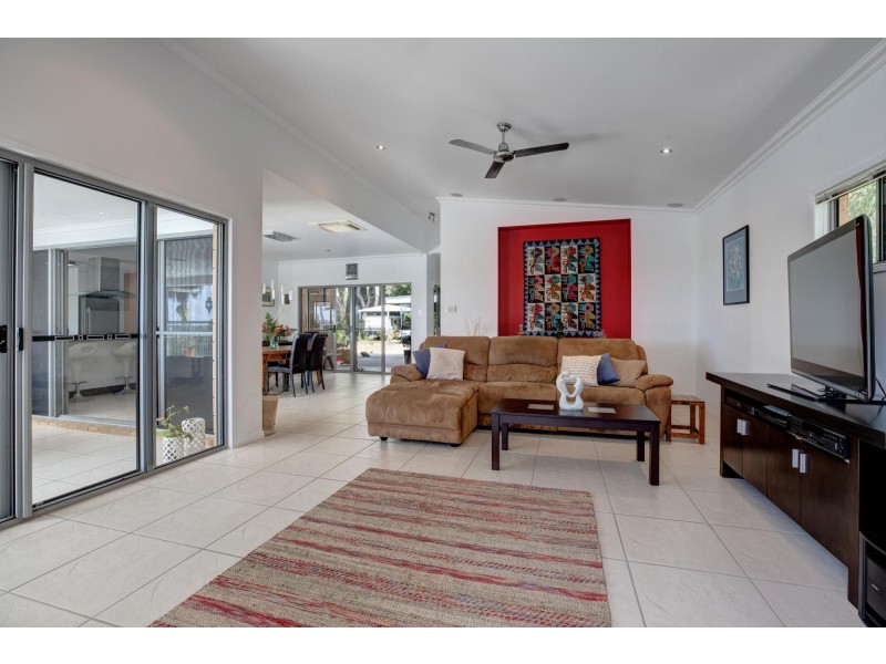 25 Ridgewood Drive, Farleigh QLD 4741