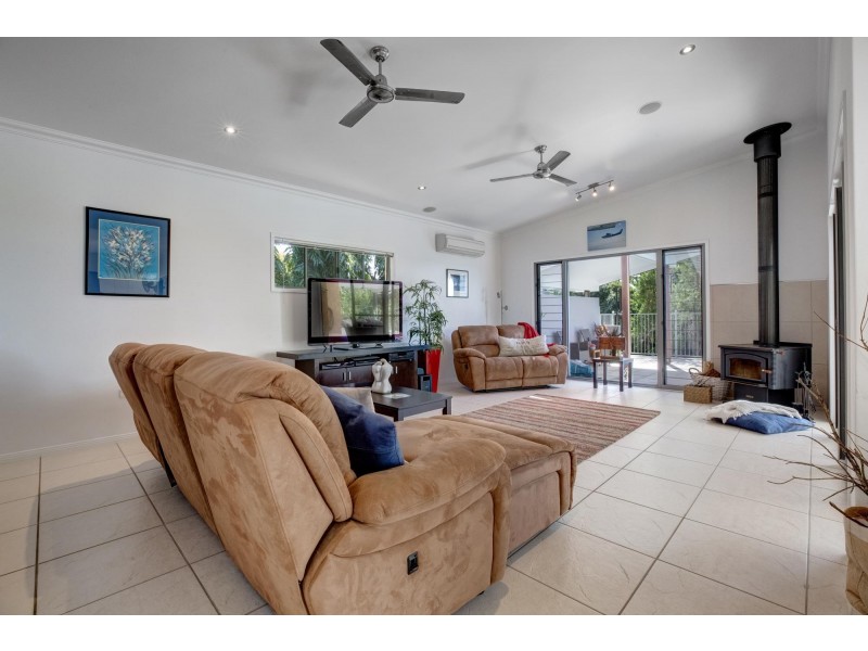 25 Ridgewood Drive, Farleigh QLD 4741