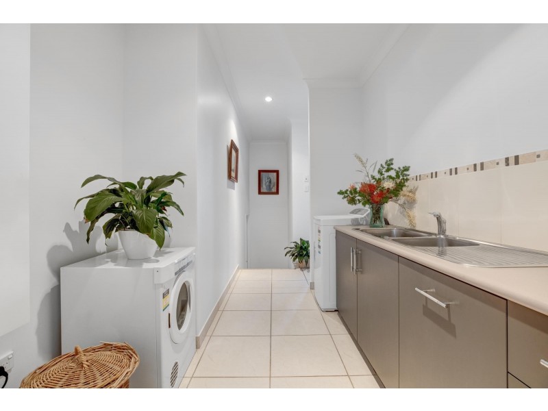 25 Ridgewood Drive, Farleigh QLD 4741