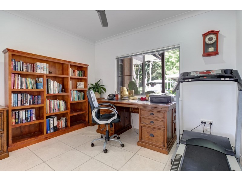 25 Ridgewood Drive, Farleigh QLD 4741