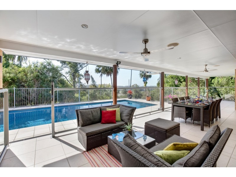 25 Ridgewood Drive, Farleigh QLD 4741