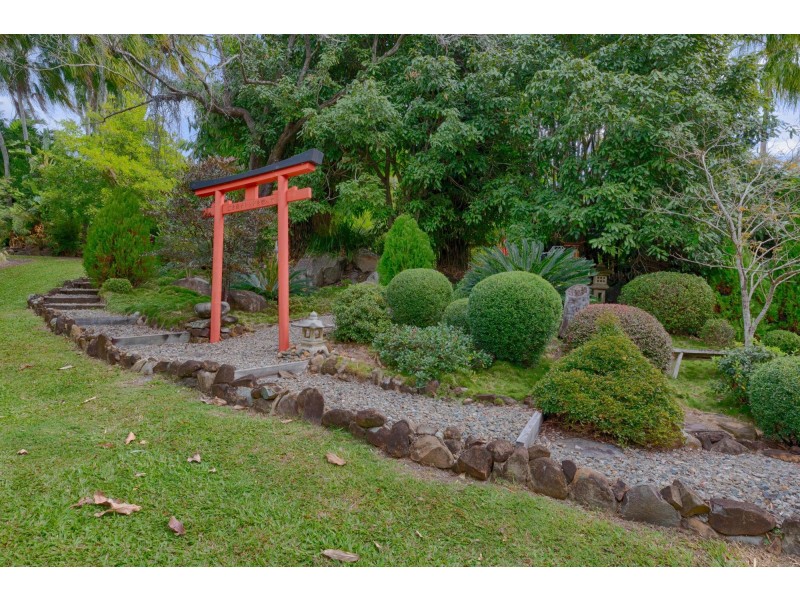 25 Ridgewood Drive, Farleigh QLD 4741