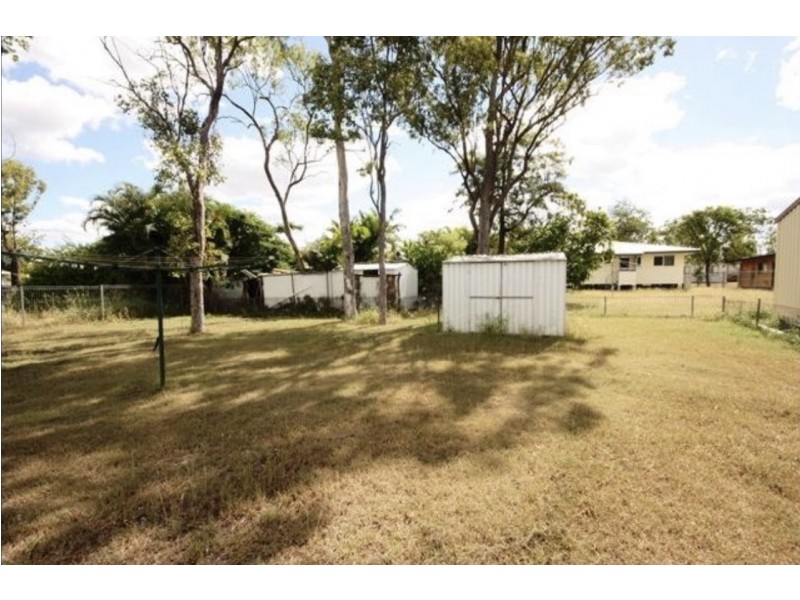 4 Purvis Court, Dysart QLD 4745