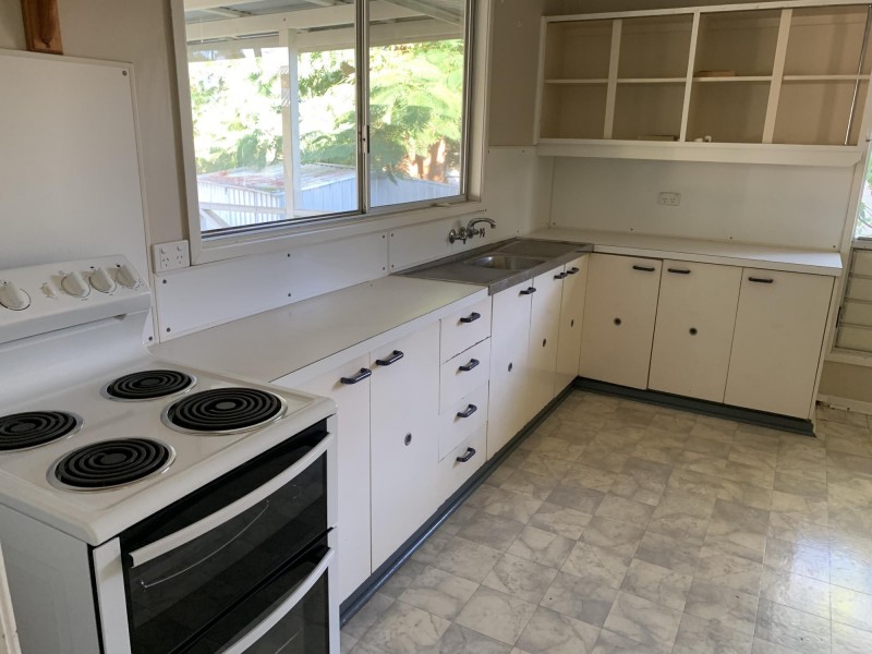 13 Cobb Court, Moranbah QLD 4744
