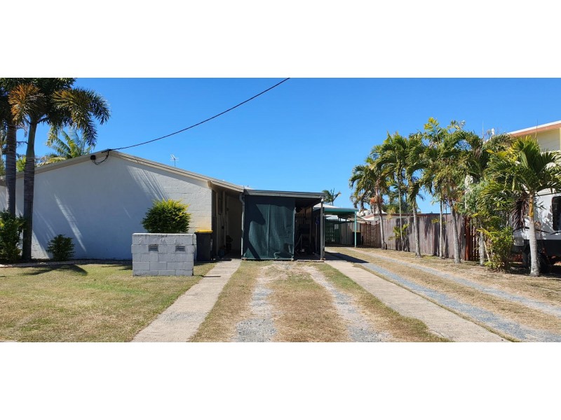 17 Leslie Street, Andergrove QLD 4740
