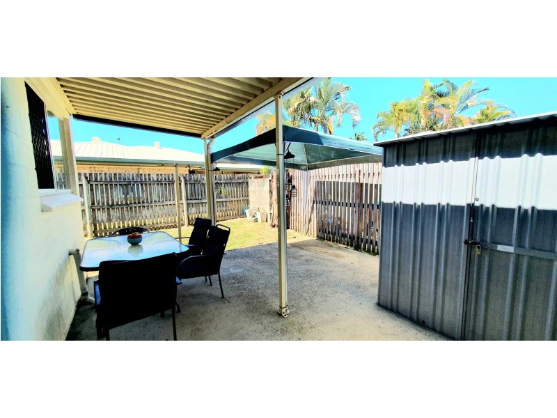 17 Leslie Street, Andergrove QLD 4740