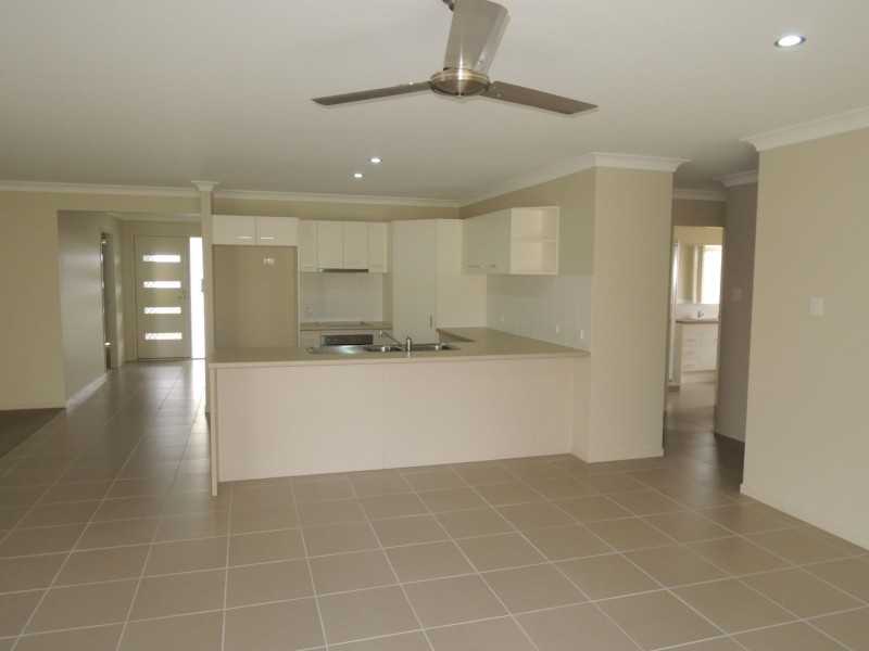 25 Hinze Circuit, Rural View QLD 4740