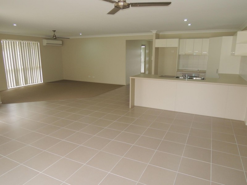 25 Hinze Circuit, Rural View QLD 4740