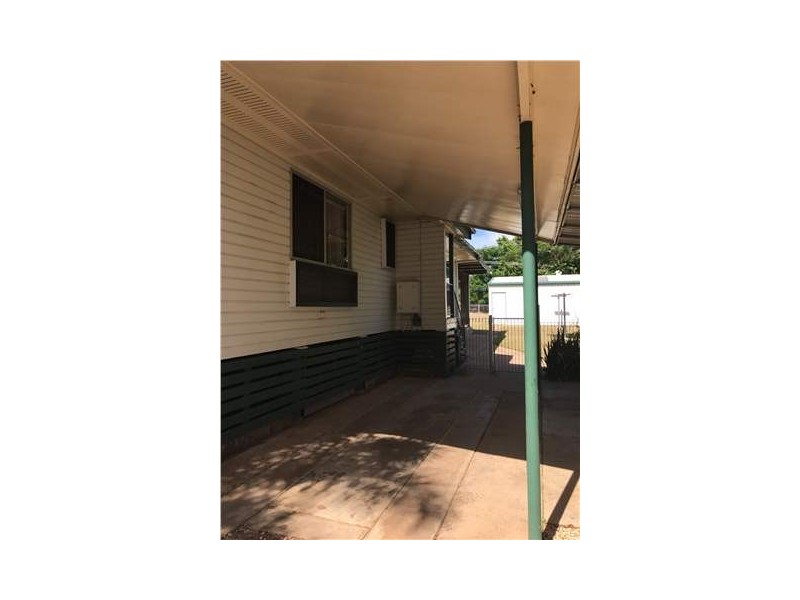 16 Lawrence Street, Moranbah QLD 4744