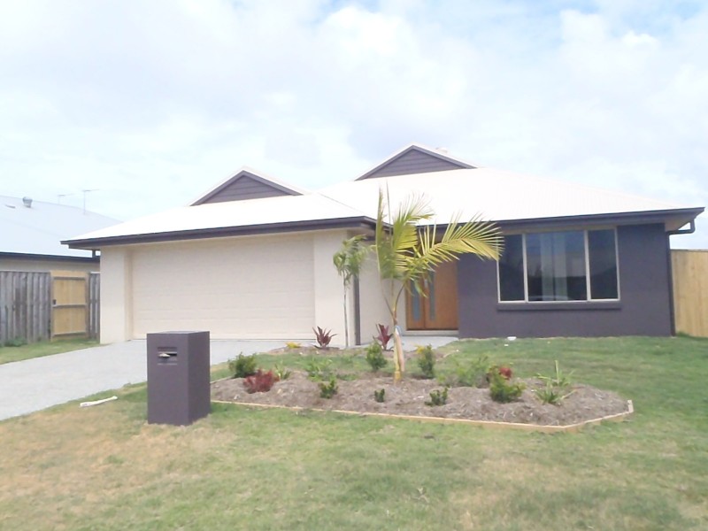 5 Trinity Parade, Blacks Beach QLD 4740