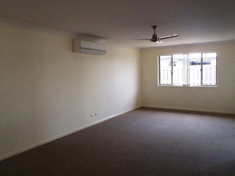 5 Trinity Parade, Blacks Beach QLD 4740