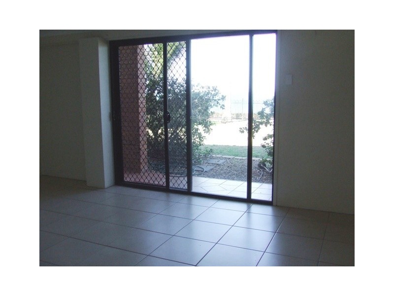 62 Bourke Street, Blacks Beach QLD 4740