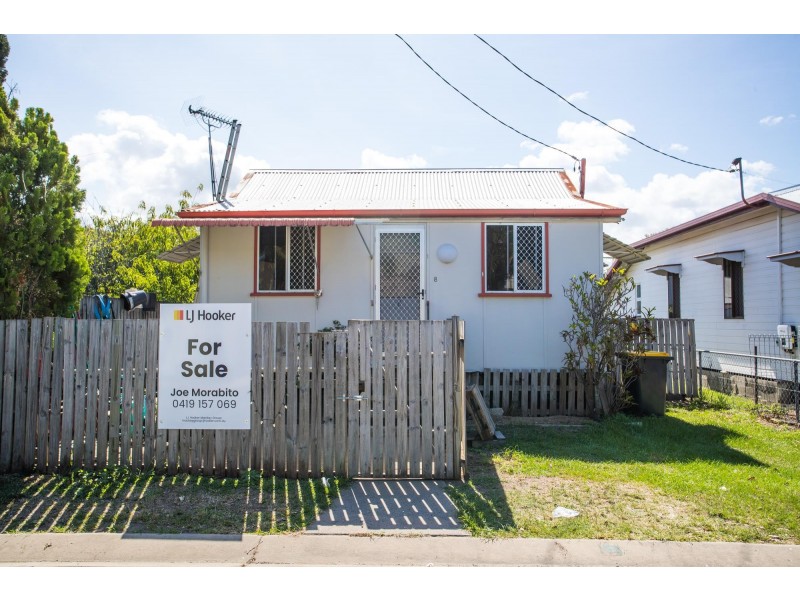 8 Tay Street, South Mackay QLD 4740