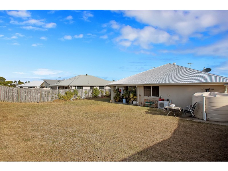 62 Schooner Avenue, Bucasia QLD 4750