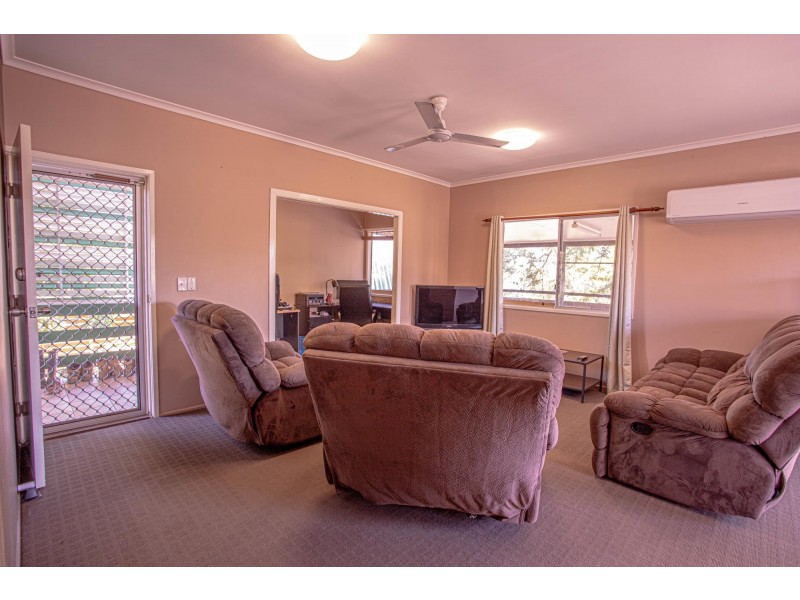 5 Yeates Street, Moranbah QLD 4744