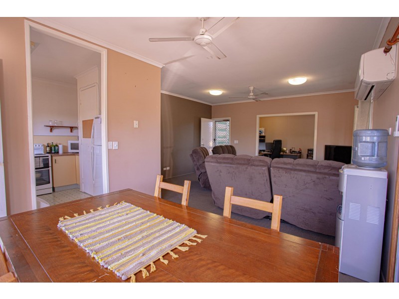 5 Yeates Street, Moranbah QLD 4744