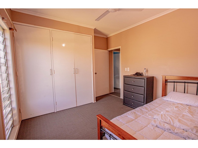 5 Yeates Street, Moranbah QLD 4744