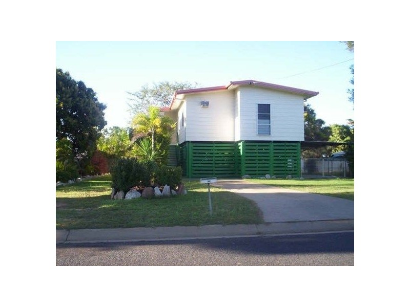 5 Yeates Street, Moranbah QLD 4744