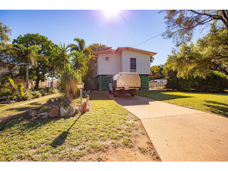 5 Yeates Street, Moranbah QLD 4744