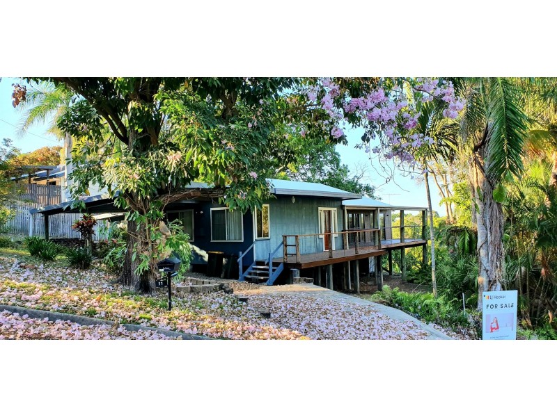 11 Albatross Street, Slade Point QLD 4740