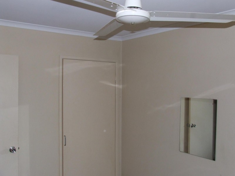 1 & 2/18 Eaglemount Road, Andergrove QLD 4740