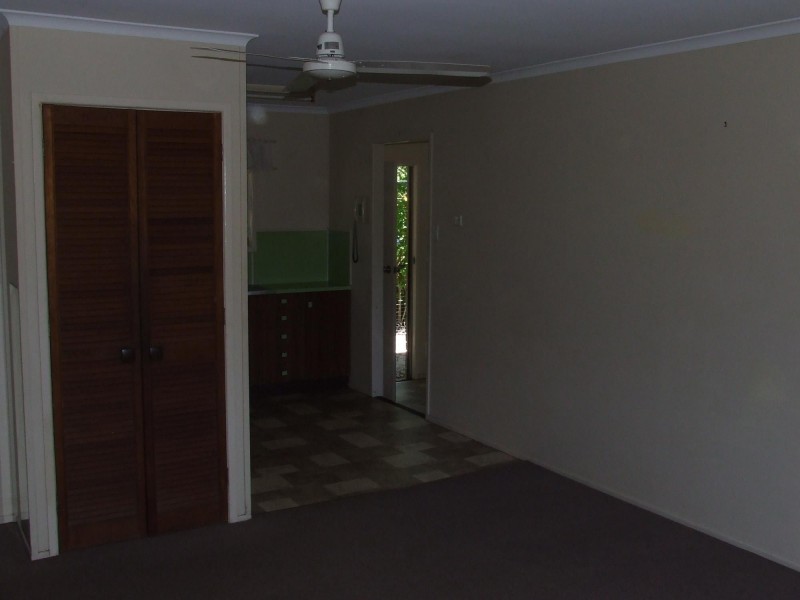 1 & 2/18 Eaglemount Road, Andergrove QLD 4740