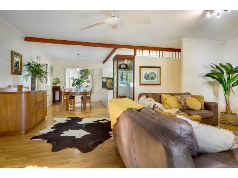 8 Emu Street, Slade Point QLD 4740