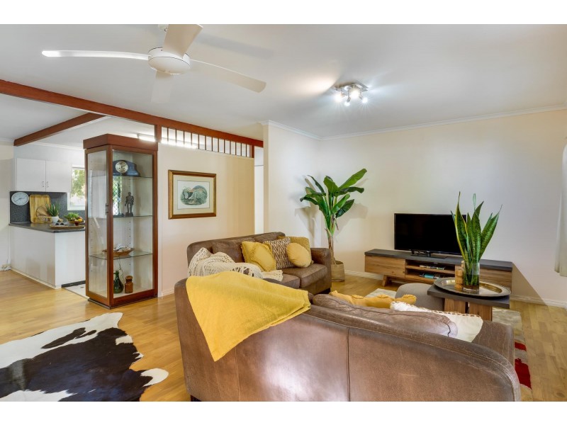 8 Emu Street, Slade Point QLD 4740