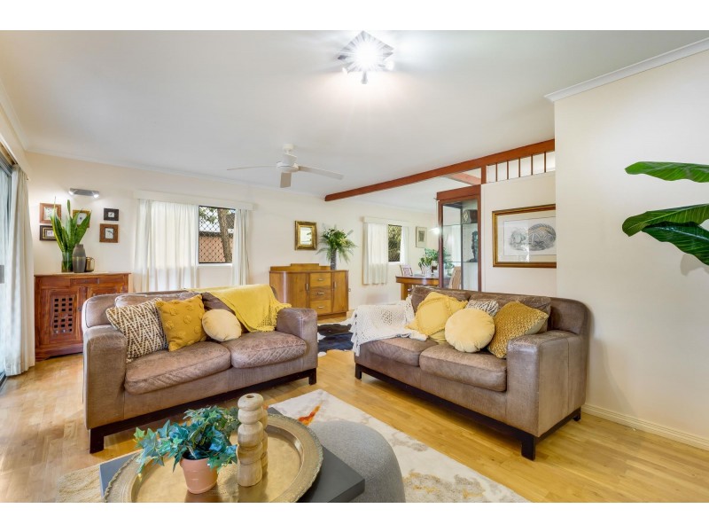 8 Emu Street, Slade Point QLD 4740