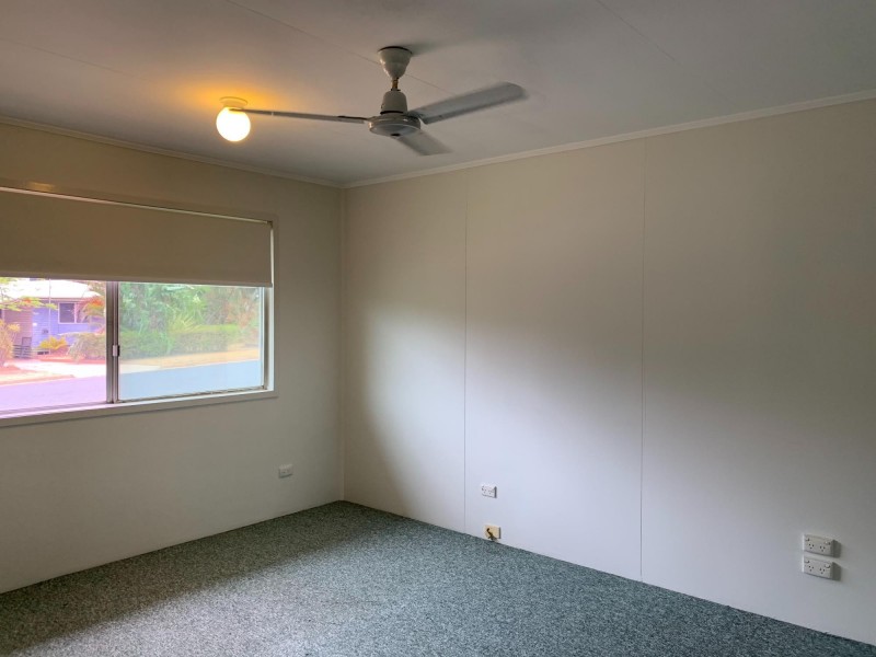 2 Harris Court, Moranbah QLD 4744