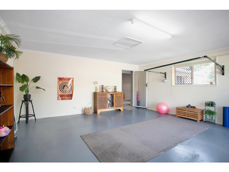 18 Langer Drive, Eimeo QLD 4740