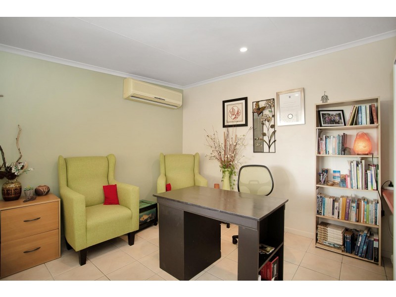 18 Langer Drive, Eimeo QLD 4740