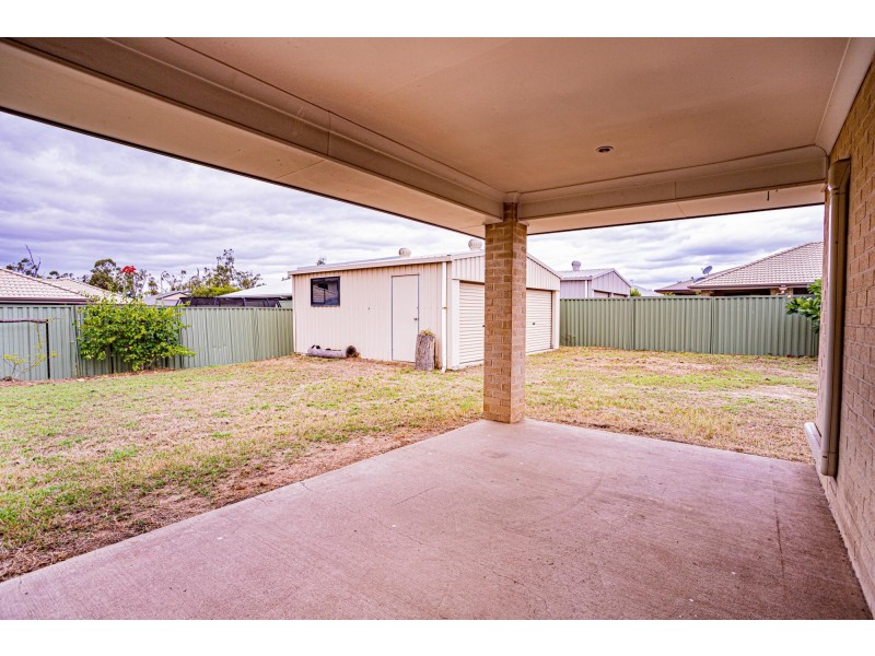 38 Hannay Street, Moranbah QLD 4744
