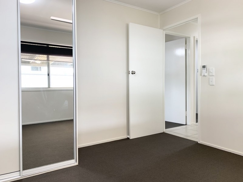 27 Middle Crescent, Dysart QLD 4745