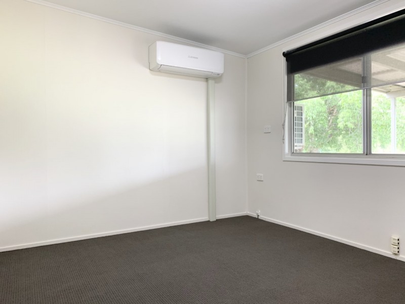 27 Middle Crescent, Dysart QLD 4745