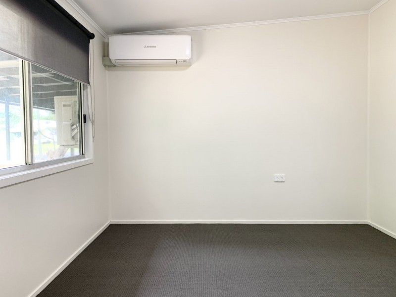 27 Middle Crescent, Dysart QLD 4745