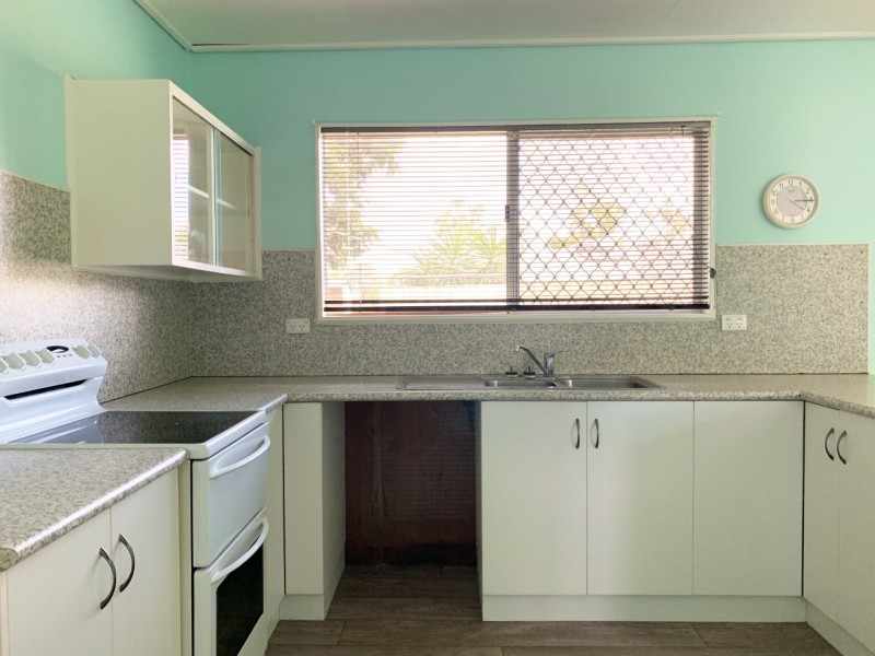 1 Pownall Street, Dysart QLD 4745