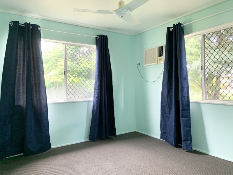 1 Pownall Street, Dysart QLD 4745