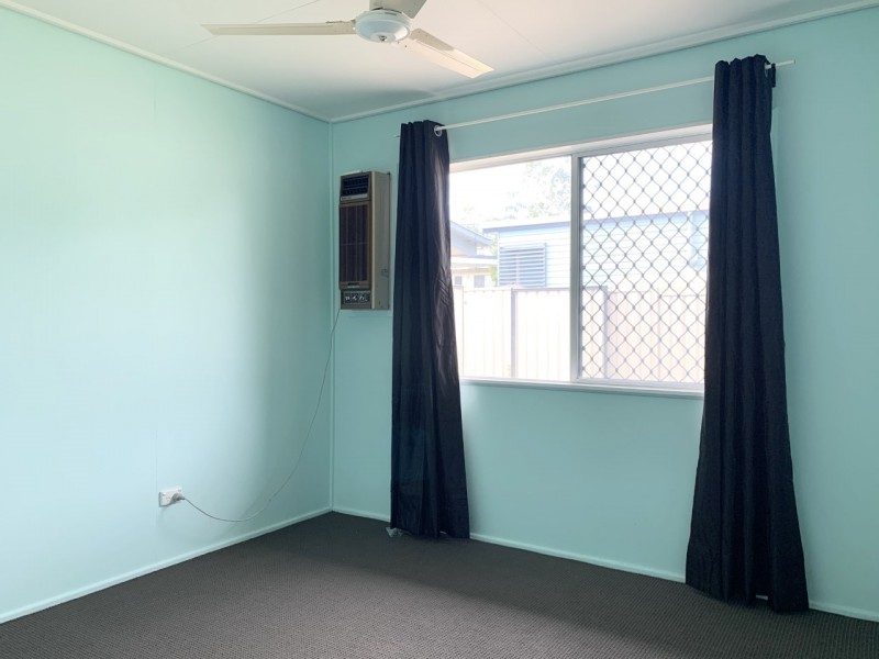 1 Pownall Street, Dysart QLD 4745