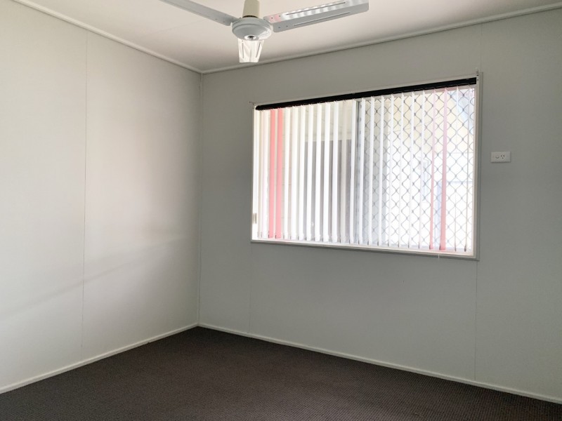 1 Pownall Street, Dysart QLD 4745