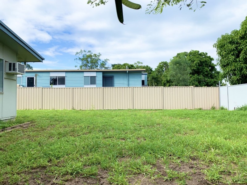 1 Pownall Street, Dysart QLD 4745