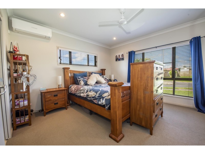 16 Lois Street, Mount Pleasant QLD 4740