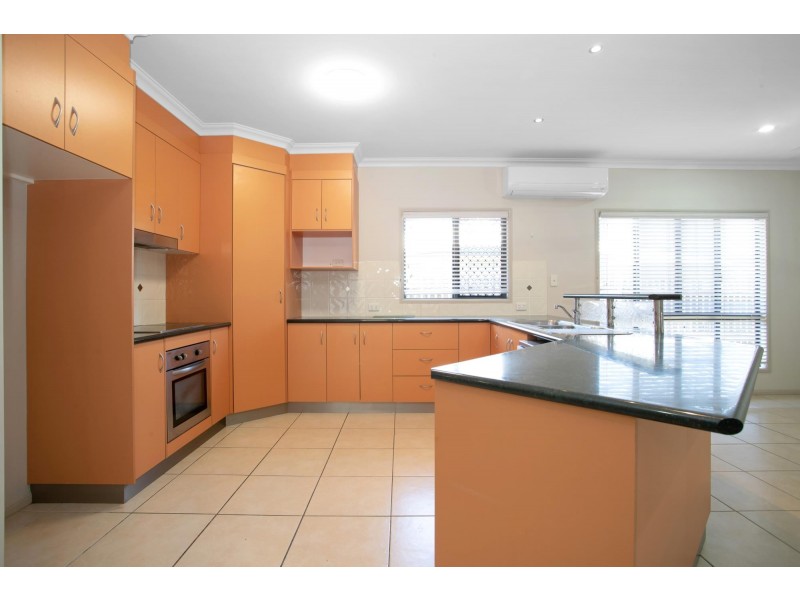 16 Lois Street, Mount Pleasant QLD 4740