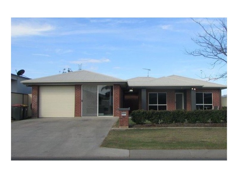 6 Anderson Court, Moranbah QLD 4744