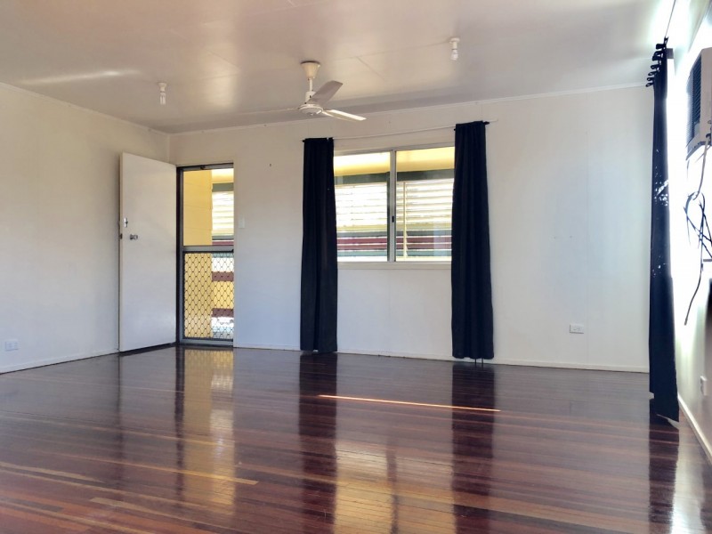 21 Garnham Dr, Dysart QLD 4745