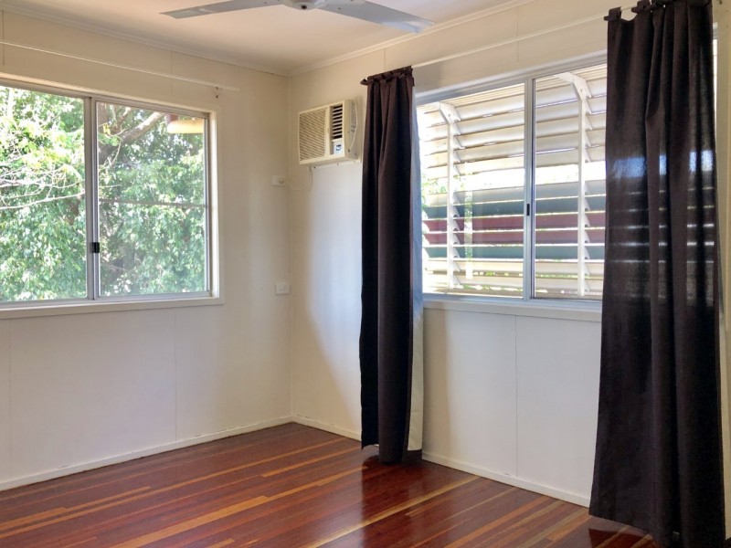 21 Garnham Dr, Dysart QLD 4745