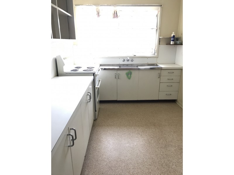 2 Laver Street, Moranbah QLD 4744